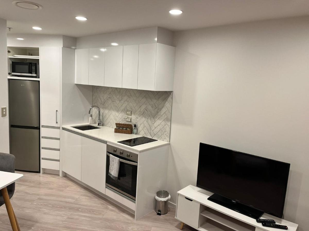 Free Wifi!! Spacious 1-Bedroom Apt, Auckland Cbd Zewnętrze zdjęcie